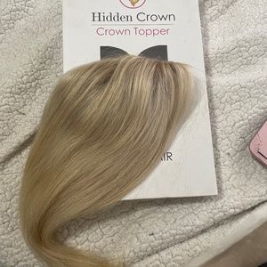 Hidden crown topper in platinum rooted